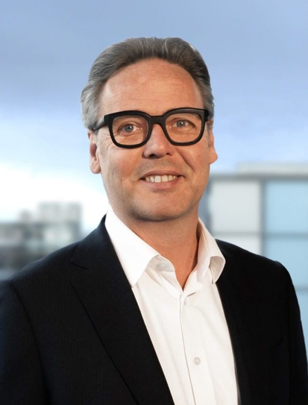 APCOA_Frank_Profil_Picture_Group_01-2